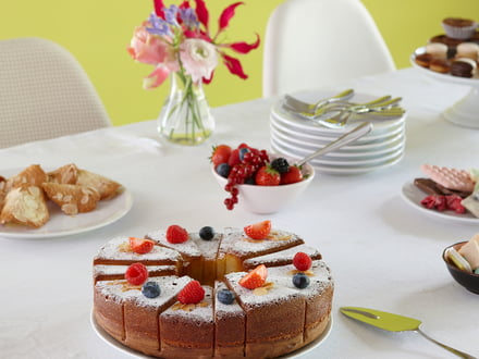 Gâteau directement de la grande moule à gâteau SL14 par Konstantin Slawinski