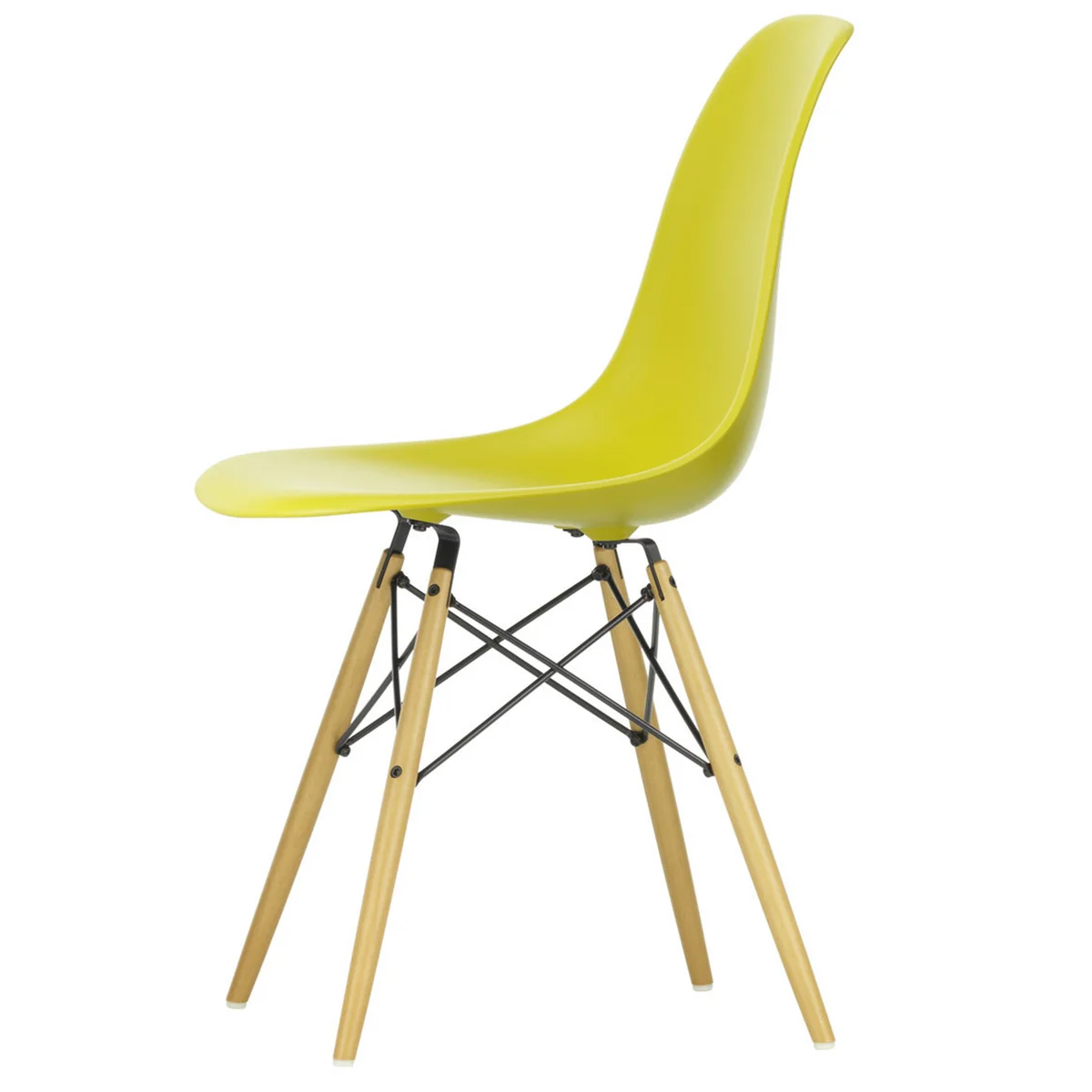 Vitra - Eames Plastic Side Chair DSW RE, érable jaunâtre / moutarde (patins en feutre noir) Vitra - Eames Plastic Side Chair DSW RE, érable jaunâtre / moutarde (patins en feutre noir)