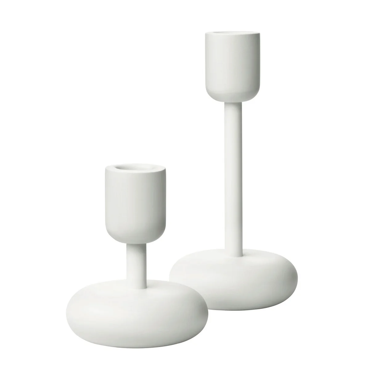 Iittala - Nappula Bougeoirs, set de 2, 107+183 mm, blanc Iittala - Nappula Bougeoirs, set de 2, 107+183 mm, blanc