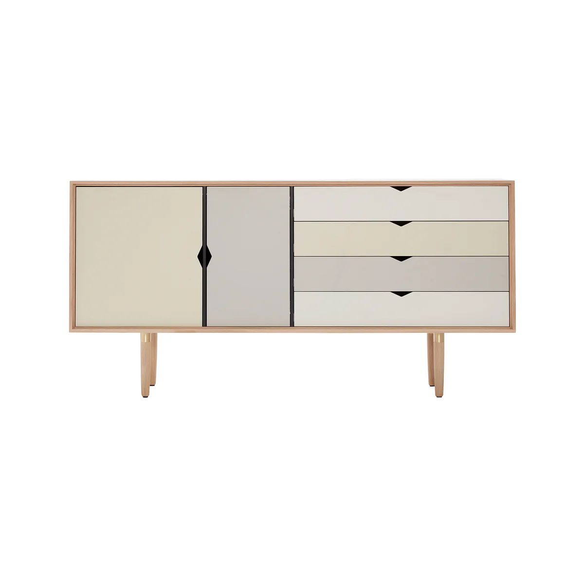 Andersen Furniture - S6 Sideboard, chêne savonné / façades silver (blanc argenté), doeskin (beige), iron (gris métal)