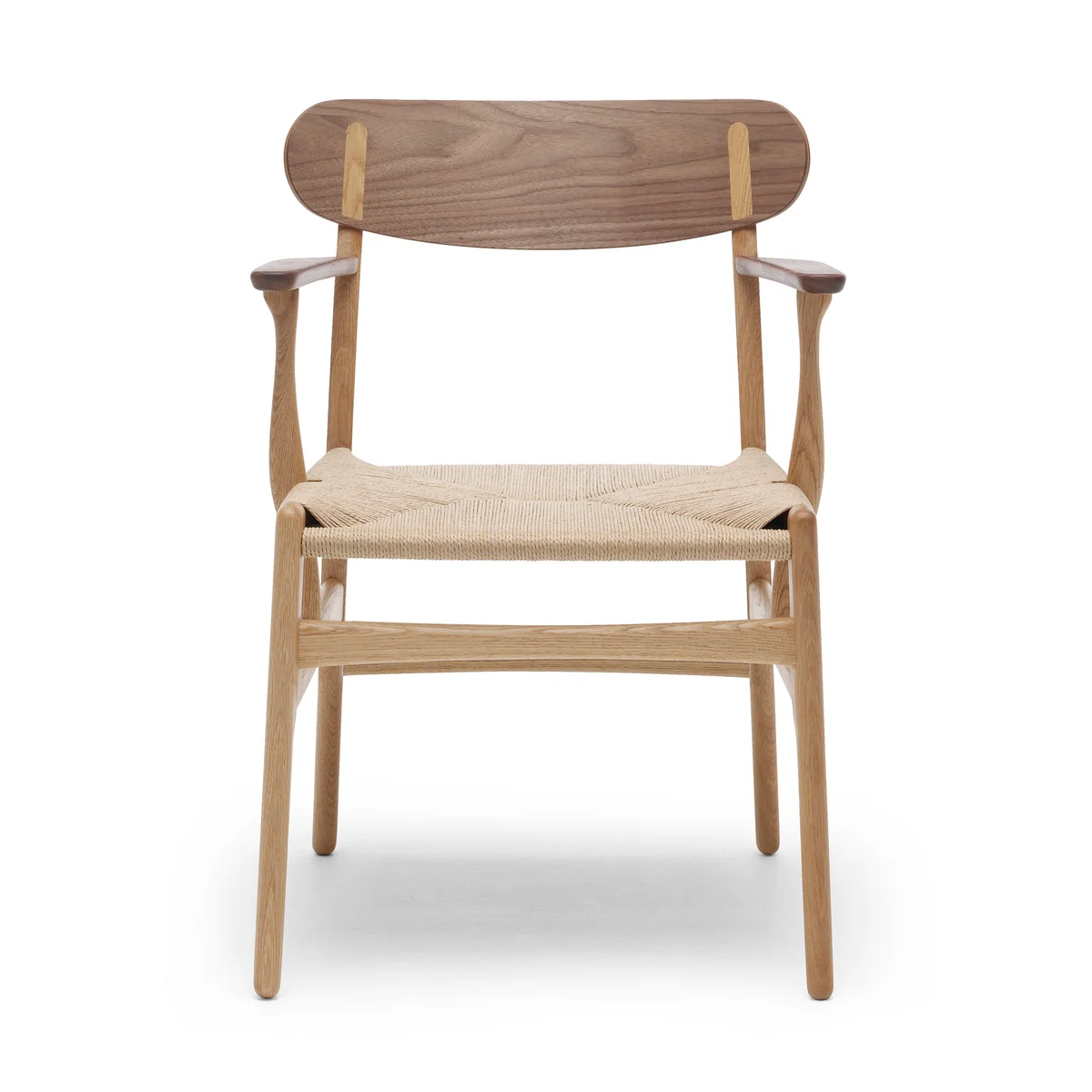 Carl Hansen - CH26 Chaise avec accoudoirs, chêne huilé / noyer huilé / naturel Carl Hansen - CH26 Chaise avec accoudoirs, chêne huilé / noyer huilé / naturel