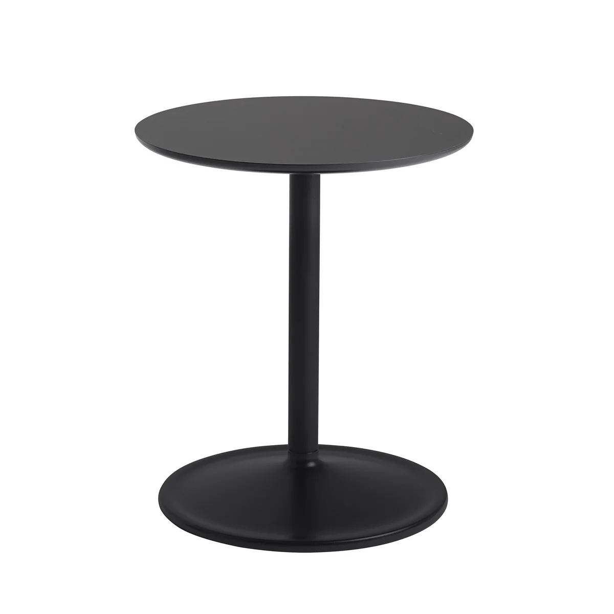 Muuto - Soft Table d'appoint, Ø 41 cm, H 48 cm, noir Muuto - Soft Table d'appoint, Ø 41 cm, H 48 cm, noir