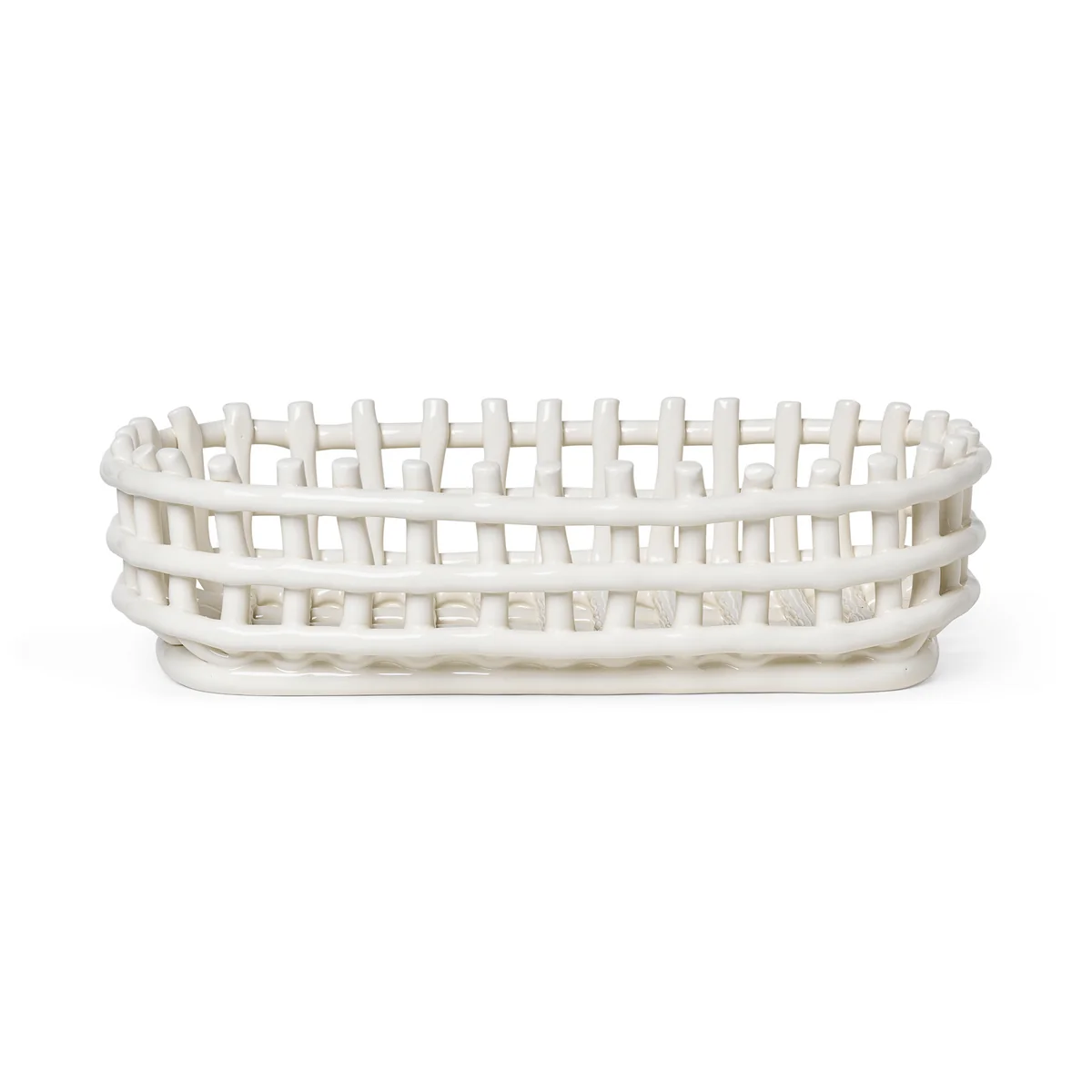 Ferm Living - Corbeille ovale en céramique, off-white Ferm Living - Corbeille ovale en céramique, off-white