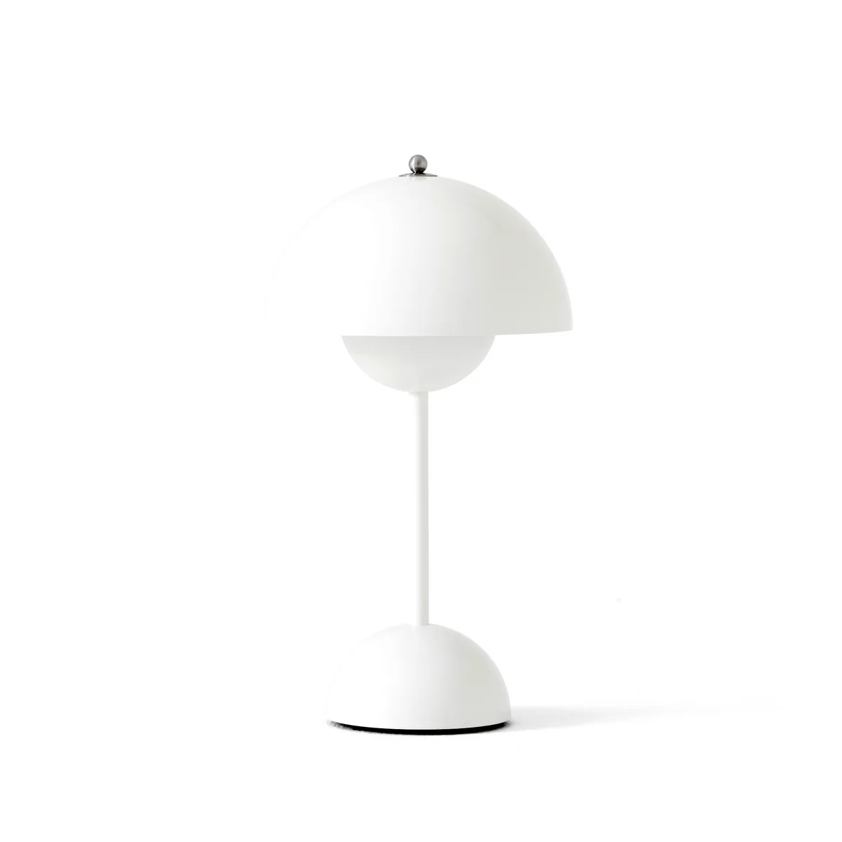 & Tradition - Flowerpot Lampe de table rechargeable VP9 avec câble de recharge magnétique, mat, blanc & Tradition - Flowerpot Lampe de table rechargeable VP9 avec câble de recharge magnétique, mat, blanc