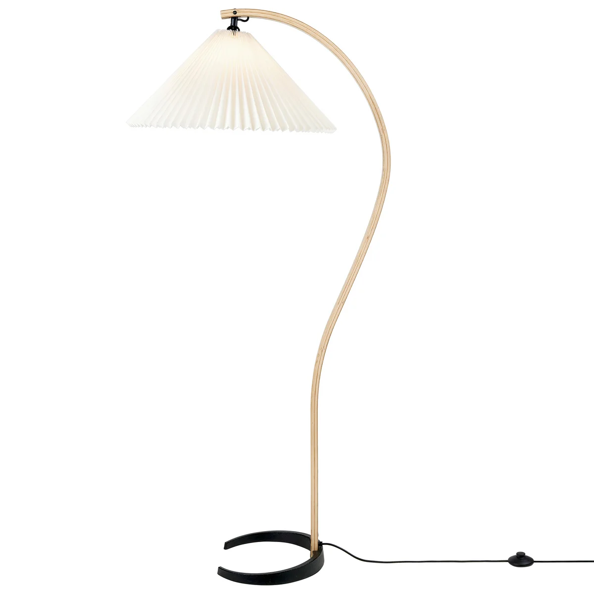 GUBI - Timberline Lampadaire, pied en chêne / bouleau, blanc