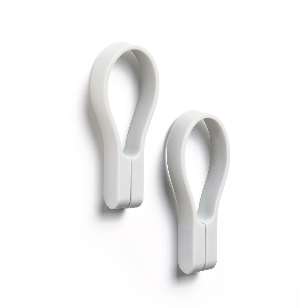Zone Denmark - Loop Porte-serviettes magnétique, soft grey (set de 2) Zone Denmark - Loop Porte-serviettes magnétique, soft grey (set de 2)