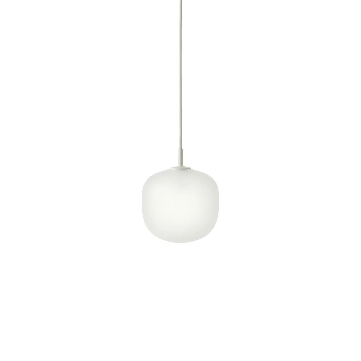 Muuto - Rime Lampe suspendue Ø 18 cm, opale / blanc Muuto - Rime Lampe suspendue Ø 18 cm, opale / blanc