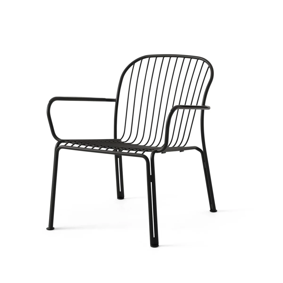 & Tradition - Thorvald SC101 Outdoor Lounge Chaise avec accoudoirs, warm black