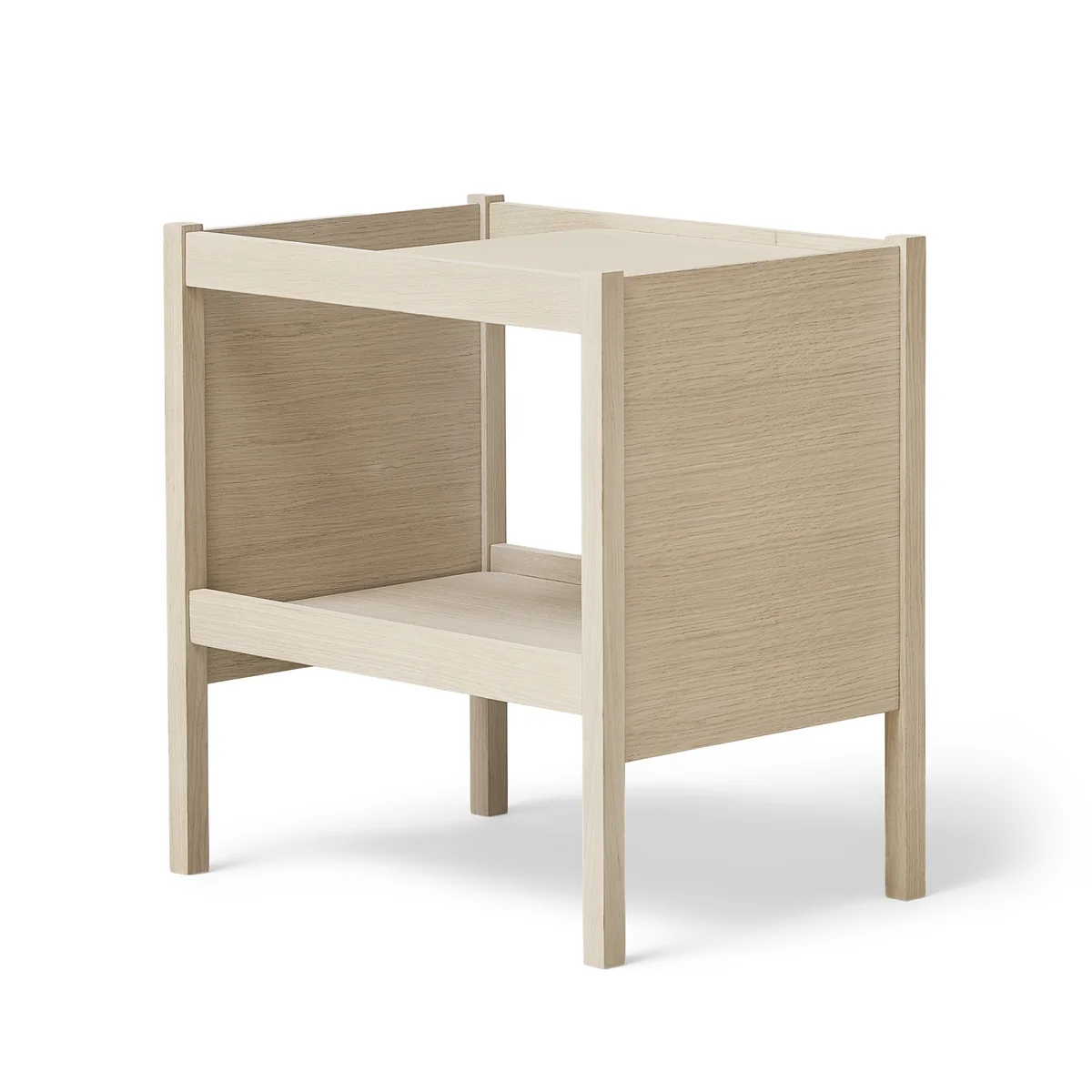 Form & Refine - Journal Table d'appoint, chêne blanc huilé Form & Refine - Journal Table d'appoint, chêne blanc huilé