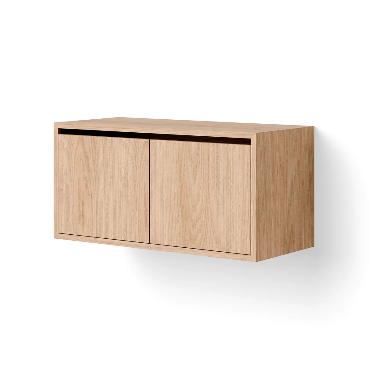New Works - Armoire suspendue avec portes, basse, chêne naturel New Works - Armoire suspendue avec portes, basse, chêne naturel