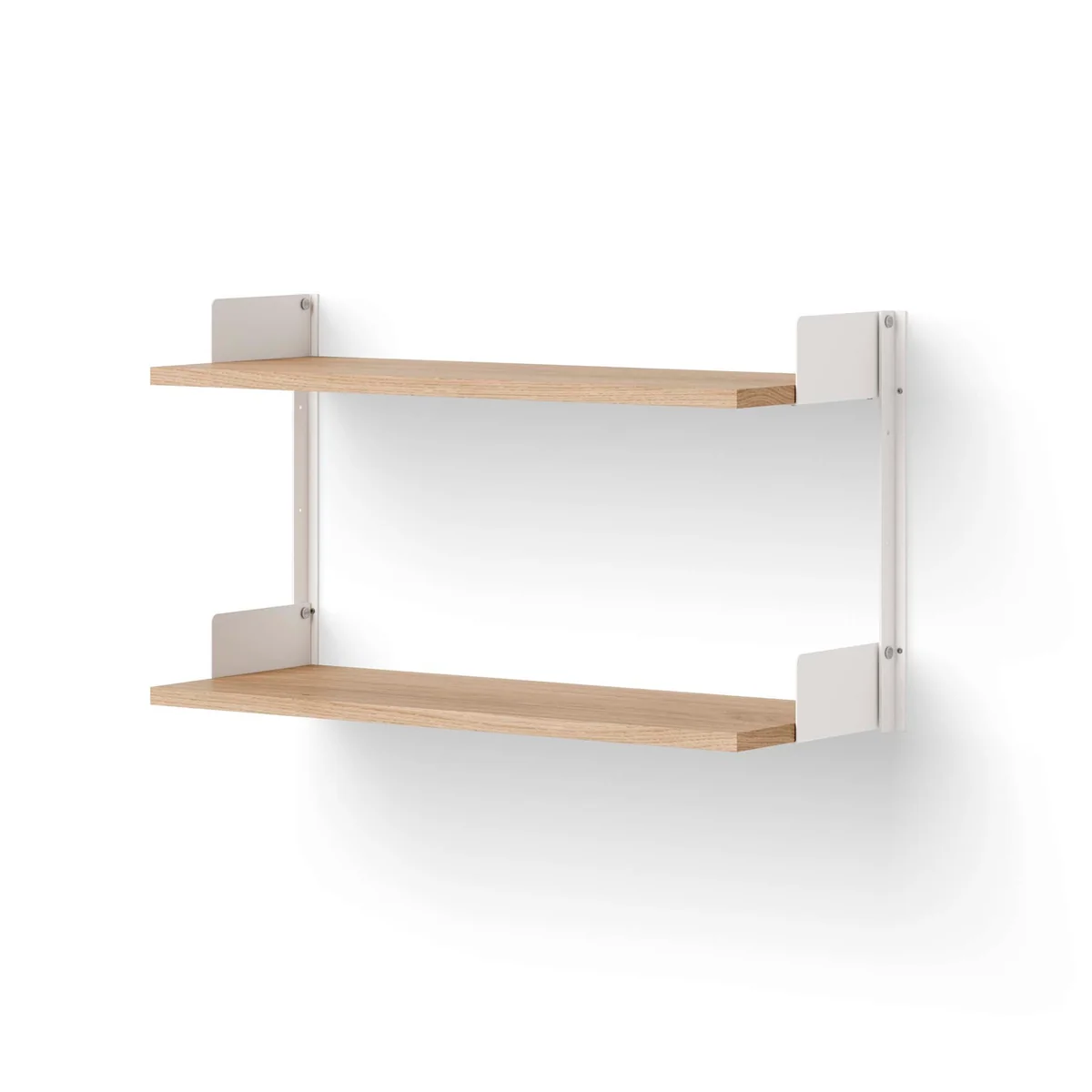 New Works - Étagère murale 450, chêne / blanc New Works - Étagère murale 450, chêne / blanc
