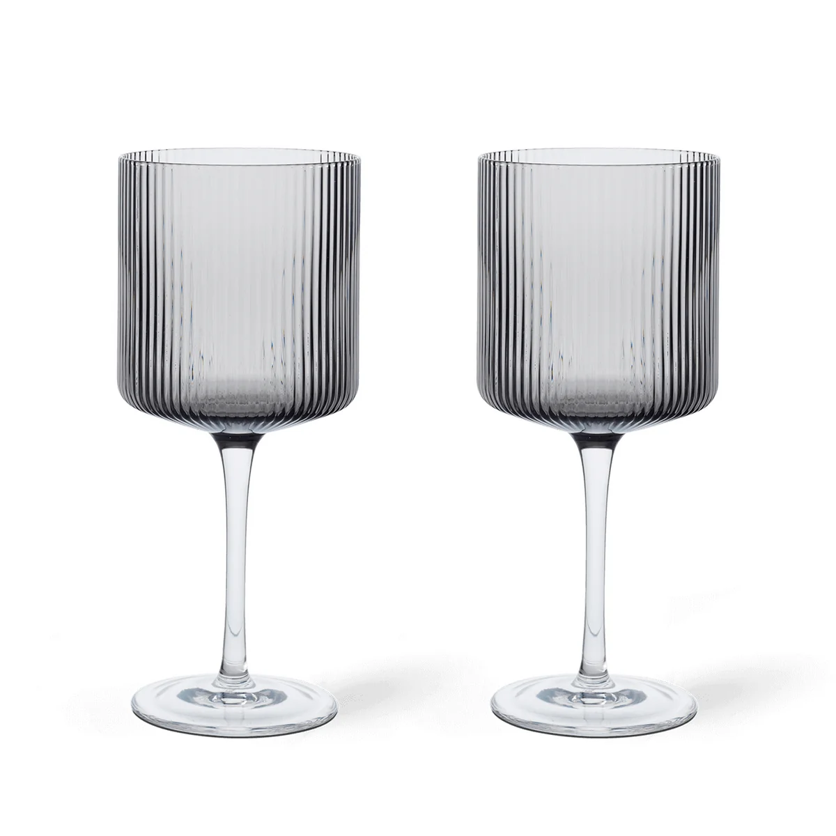 Ferm Living - Ripple Verre à vin rouge, smoked grey (set de 2) Ferm Living - Ripple Verre à vin rouge, smoked grey (set de 2)
