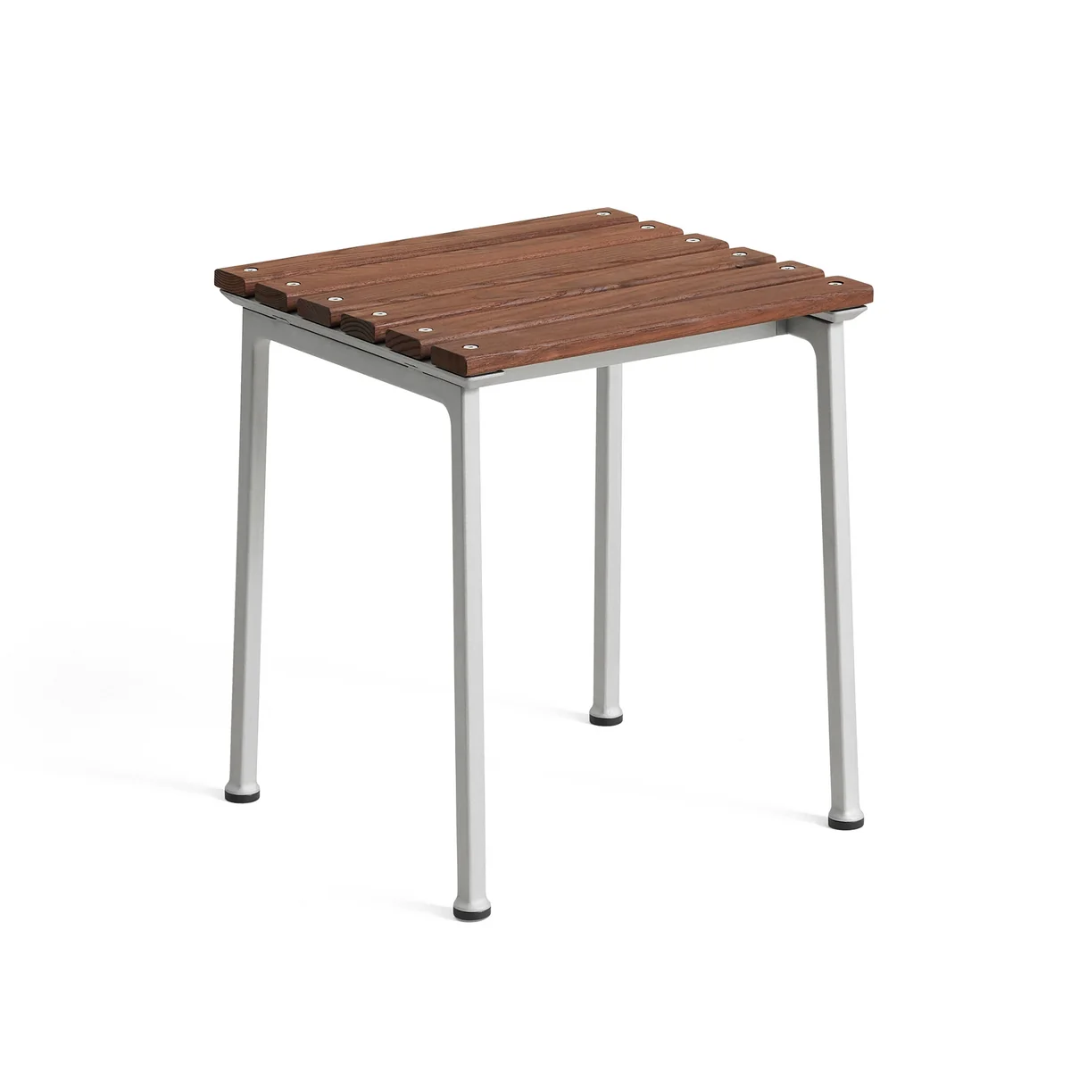 HAY - Traverse Tabouret d'extérieur, aluminium / frêne huilé HAY - Traverse Tabouret d'extérieur, aluminium / frêne huilé