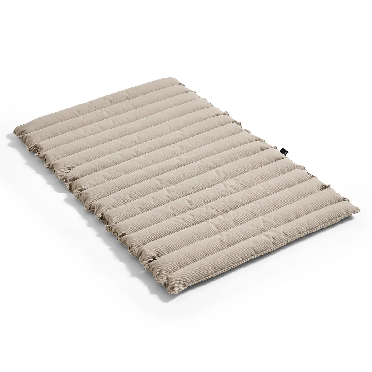 HAY - Traverse Quilted Housse pour chaise lounge d'extérieur, beige sable HAY - Traverse Quilted Housse pour chaise lounge d'extérieur, beige sable