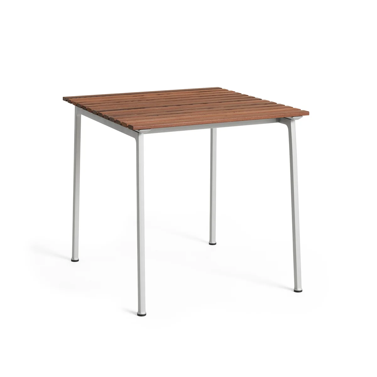HAY - Traverse Outdoor Table, 75 x 83 cm, aluminium / frêne huilé HAY - Traverse Outdoor Table, 75 x 83 cm, aluminium / frêne huilé