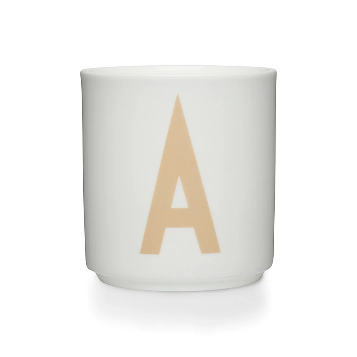 Design Letters - Tasse en porcelaine AJ A, beige / blanche Design Letters - Tasse en porcelaine AJ A, beige / blanche