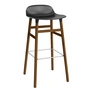 Normann Copenhagen - Form Tabouret de bar 75 cm, piètement noyer / gris
