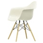 Vitra - Fauteuil en plastique Eames DAW, couleur frêne miel / cailloutis (feutre blanc)