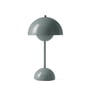 & Tradition - Flowerpot Lampe de table rechargeable VP9 avec câble de recharge magnétique, brillant, bleu pierre