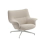 Muuto - Doze Lounge Chair Low, châssis pivotant gris clair / beige (revêtement Hearth 7)