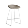 Hay - About A Stool AAS 38 Tabouret de bar H 76, blanc / kaki 2. 0 (patins en feutre)