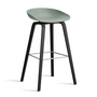 HAY - About A Stool AAS 32 H 75 cm, chêne laqué noir / acier inoxydable / fall green 2. 0 (patins en plastique)