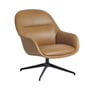 Muuto - Fiber Lounge Armchair Swivel Base, noir / Refine Cuir Cognac