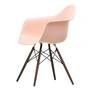 Vitra - Eames Plastic Armchair DAW RE, érable foncé / rose tendre (patins en feutre basic dark)