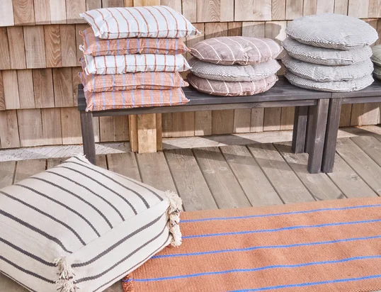 Trouvez des hamacs, des tapis d'extérieur et bien plus encore ici ...