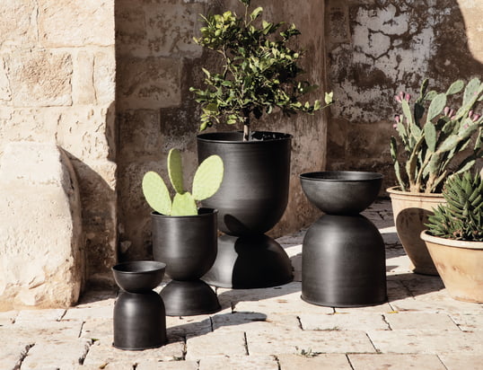 Retrouvez un grand choix de pots pour plantes d'extérieur dans notre boutique en ligne Connox.
