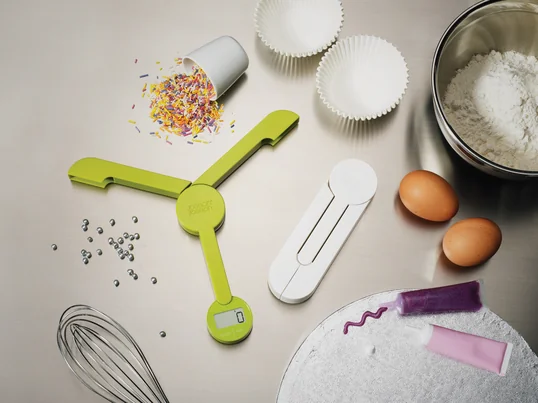 En pâtisserie, il est important que les ingrédients sont dans une proportion parfaite. De cette manière seulement, la pâte parfaite réussite. La balance de cuisine est un aide pratique.