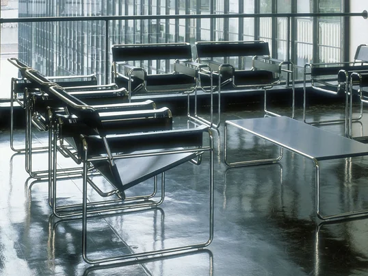 Bauhaus Design Banner