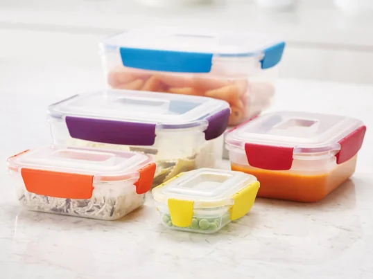 Nest Lock Coffret de rangement (5 pièces) : il est également pratique que le couvercle et la boîte soient marqués de la même couleur afin que les pièces correspondantes puissent être trouvées immédiatement.