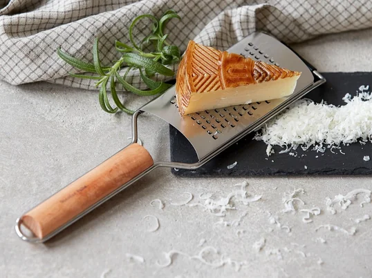 Nicolas Vahé - Fine Râpe, hêtre naturel / acier inoxydable