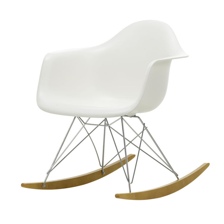 Eames Plastic Armchair RAR de Vitra en érable jaunâtre / chrome / blanc