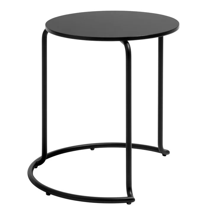 Le site Side Table 606 de Artek