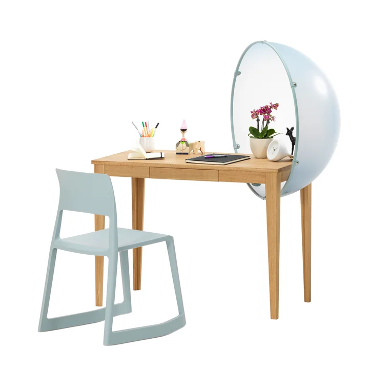 Sphere Table groupe dans la couleur bleu avec Tip Ton de Vitra