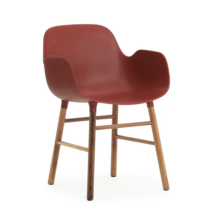 Form Armchair de Normann Copenhagen en noix en rouge