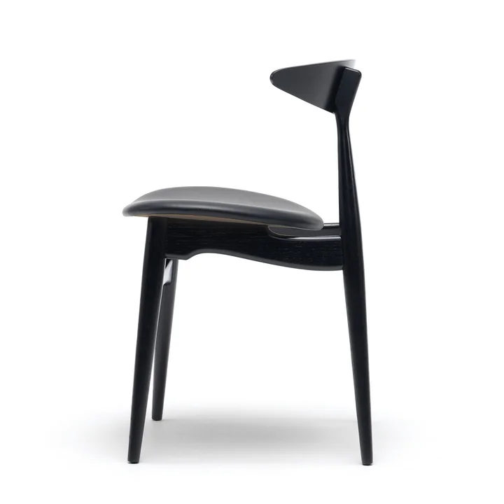 Carl Hansen - CH33P, hêtre laqué noir / cuir noir (Loke 7150) / Structure : hêtre laqué noir