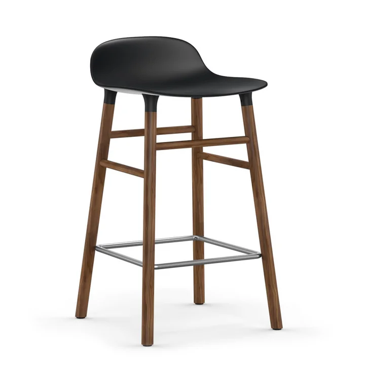 Form Tabouret de bar 65 cm, piètement noyer / noir par Normann Copenhagen