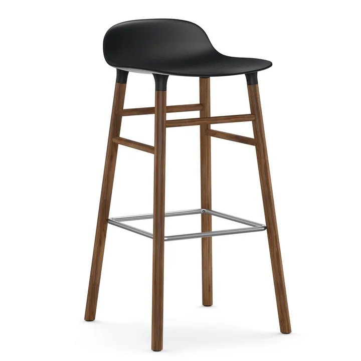 Form Tabouret de bar 75 cm de Normann Copenhagen en noyer / noir