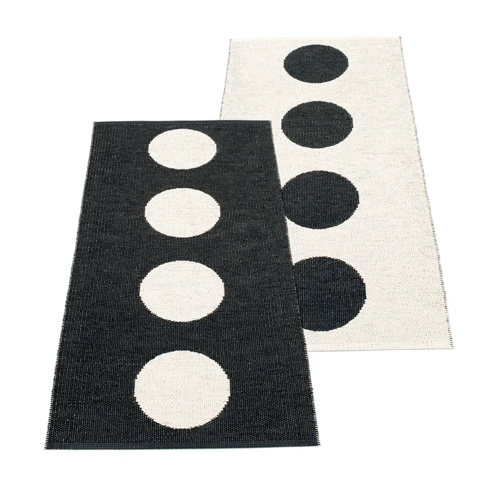 Pappelina - Vera tapis réversible, 70 x 150 cm, noir / vanille