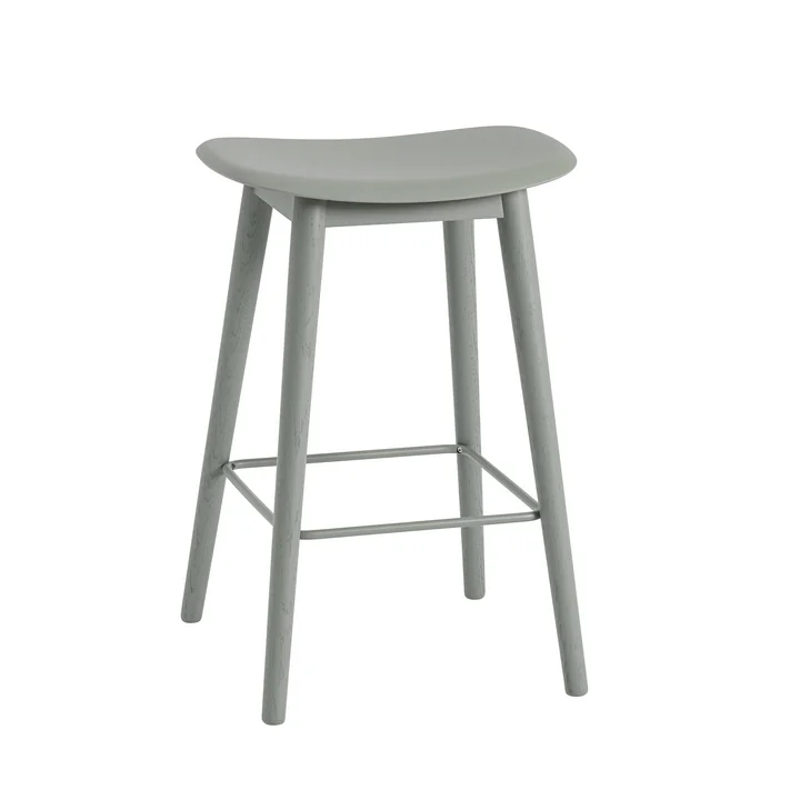 Tabouret de bar Fibre / Structure en bois H 65 par Muuto en gris