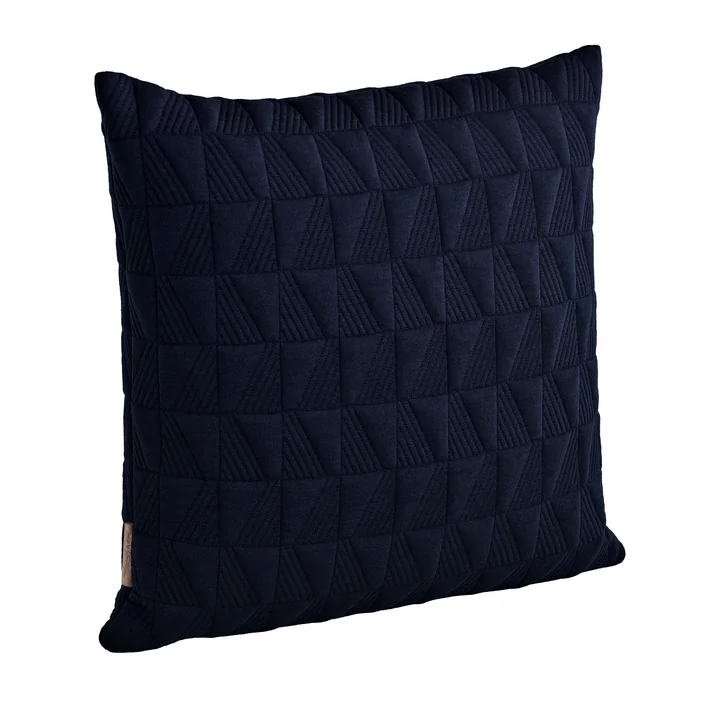 Le coussin AJ Trapèze 50 x 50 cm, midnight blue de Fritz Hansen