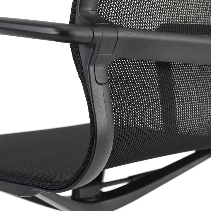 La chaise pivotante de bureau Physix Studio de Vitra