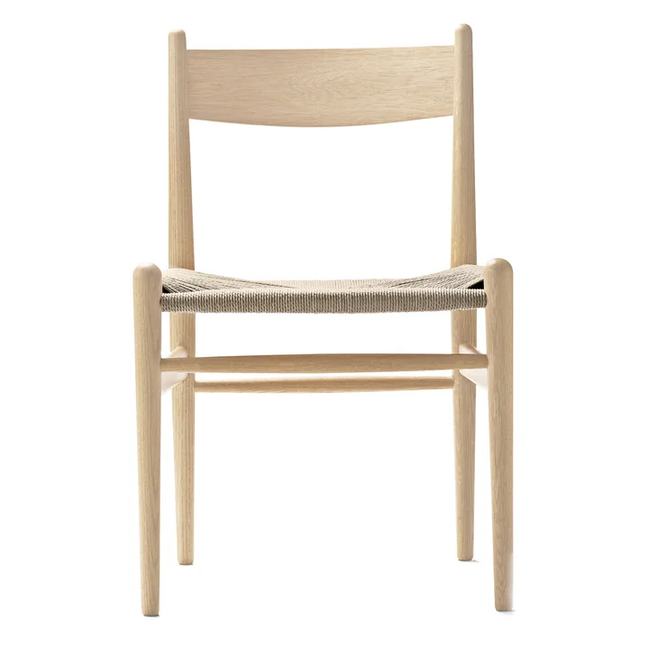 La chaise CH36 de Carl Hansen, chêne savonné / tressage entrecroisé