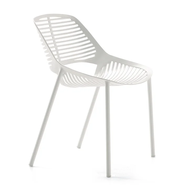 Chaise Niwa par Fast en blanc