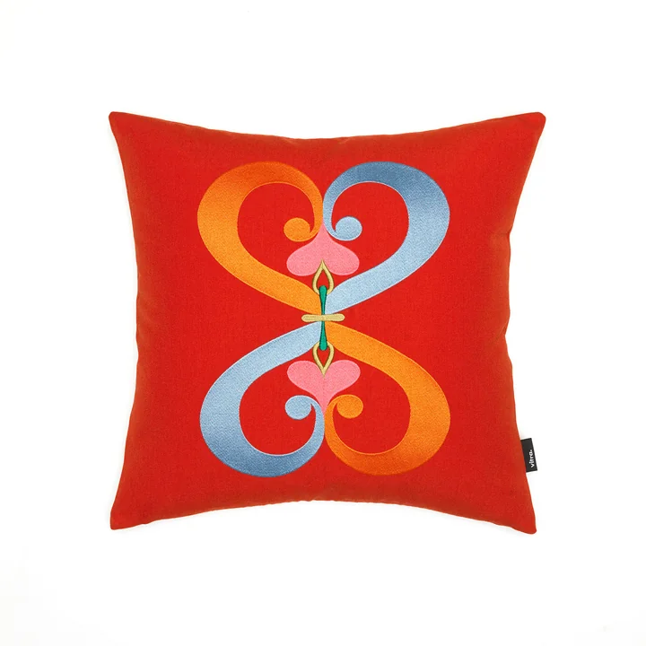Le coussin Embroidered Double Cœur de Vitra - Coussin Embroidered, 40 x 40 cm en rouge