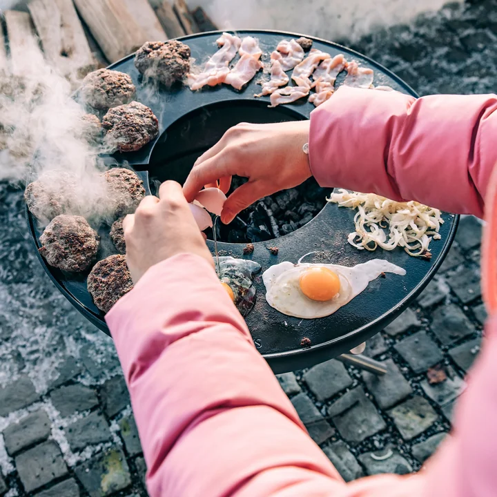 Bowl Plancha sur le Bowl Plaque à feu de höfats