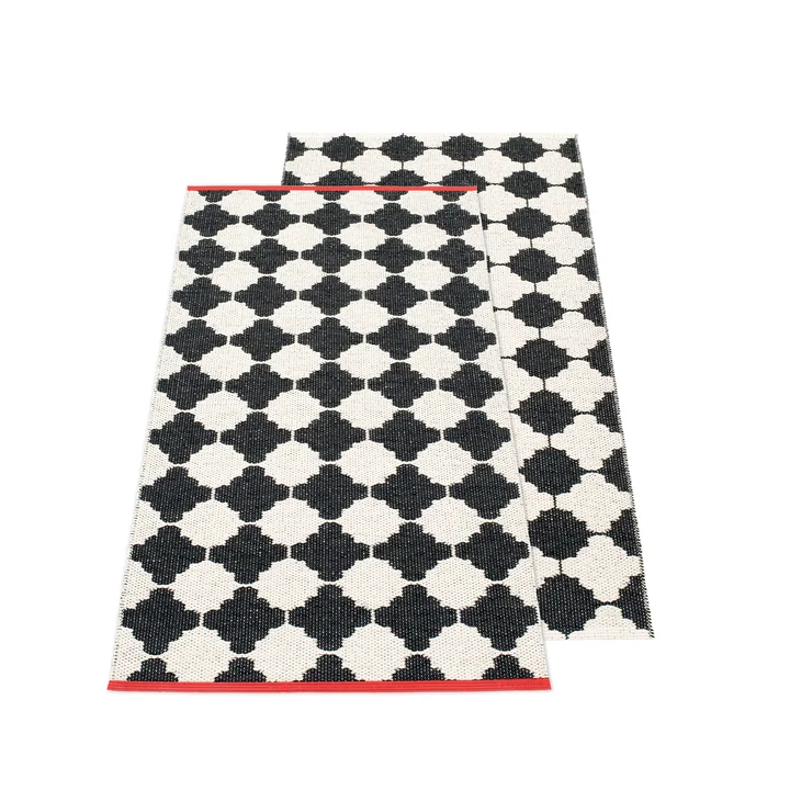 Tapis réversible Marre, 70 x 150 cm, noir / vanille par Pappelina 